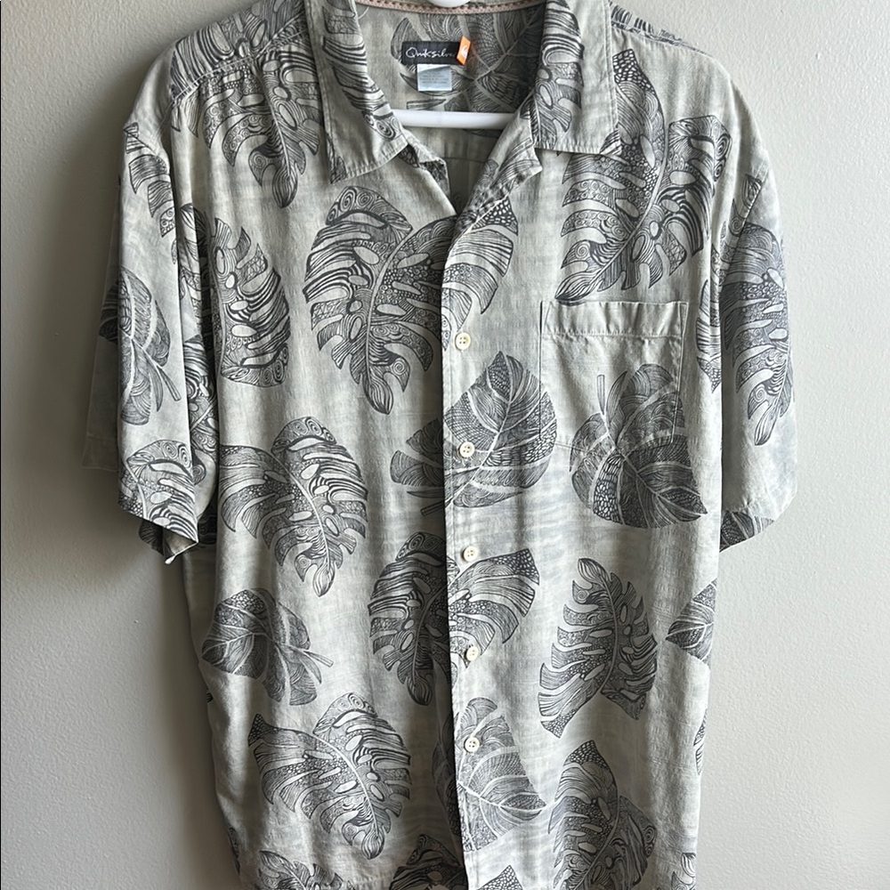 Gray Quiksilver Men's Shirt XL